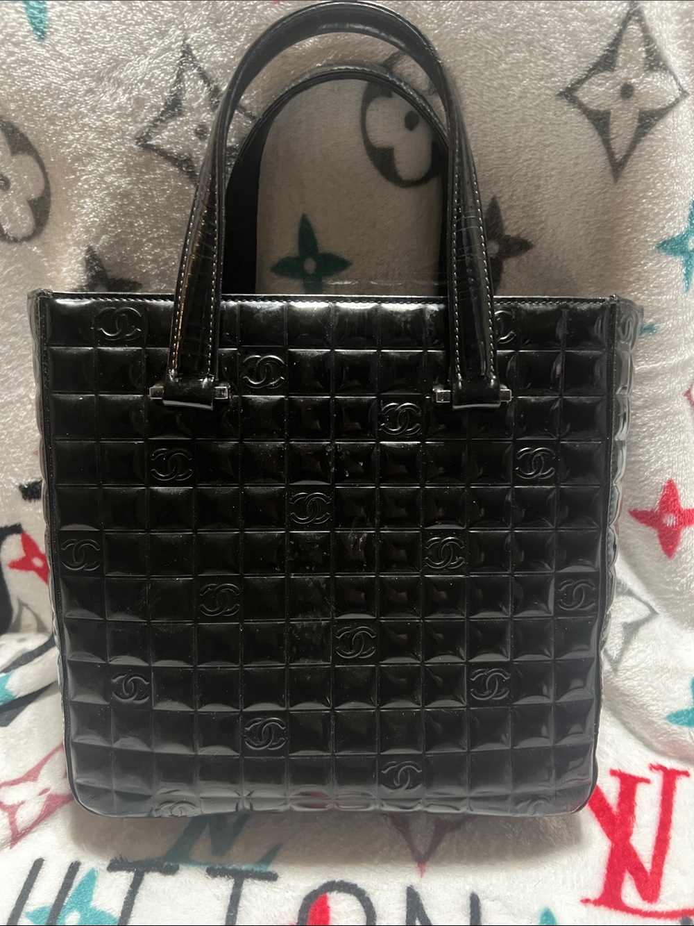 Chanel Black Quilted Patent Leather Tote Bag - Picture 3 of 8
